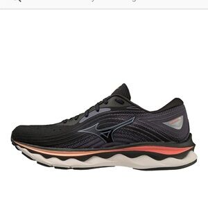 Mizuno Wave Sky 06 Women’s Size 8.5 - Black and Coral Athletic Shoes NWT